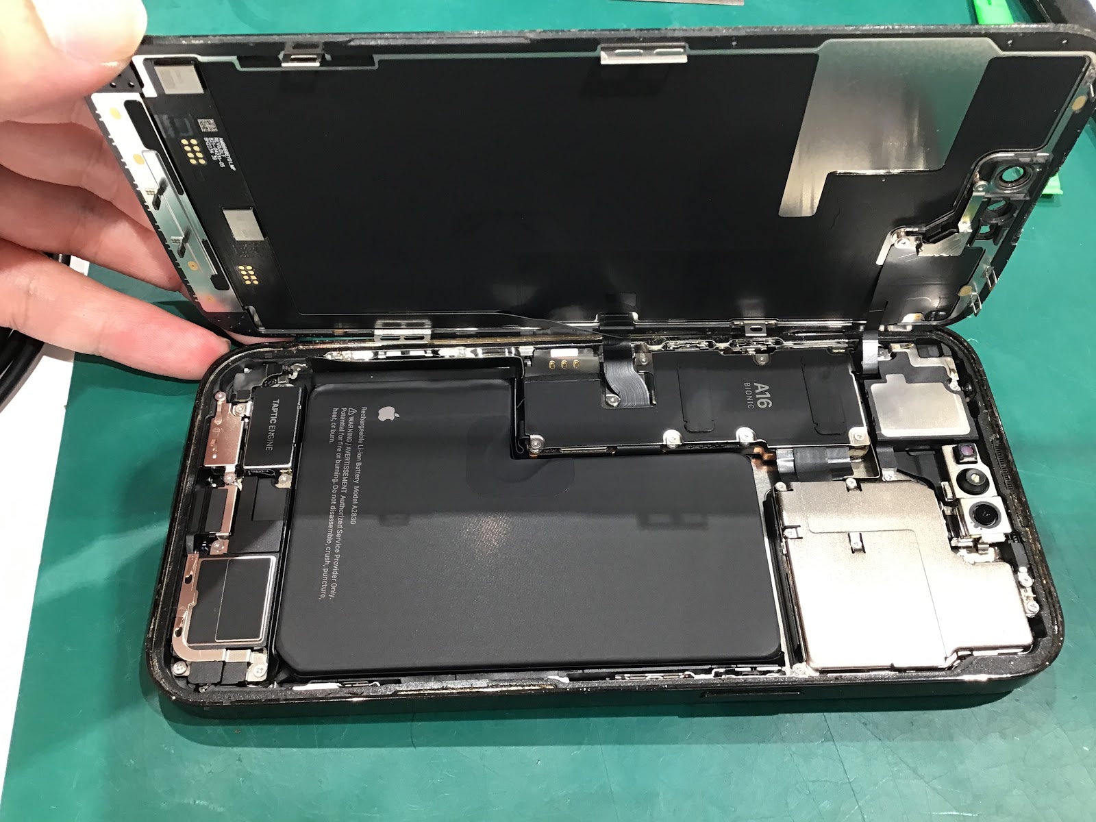 充電ができなくなってしまったiPhone14ProMaxをお持ち込みいただきました！【スマホ修理工房丸井錦糸町店】